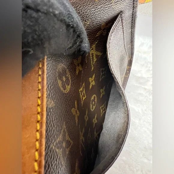 *FLASH SALE* LOUIS VUITTON-LP0952 Saint Cloud Crossbody Monogram Canvas - Picture 7 of 16